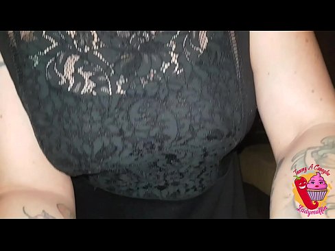 ❤️ Uma meia-irmã ordinária dá-lhe um broche e espanhol ️❌ Porno em nós ☑
