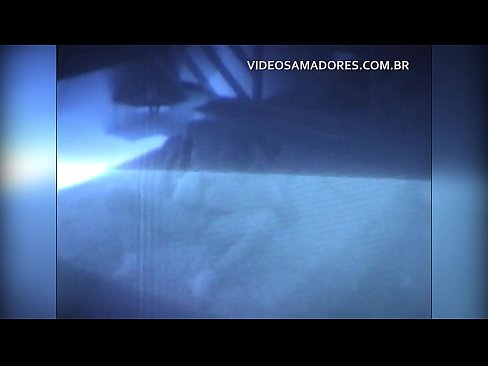 ❤️ O marido filma a mulher a foder o vizinho e descobre que ele é um cornudo ️❌ Porno em nós ☑